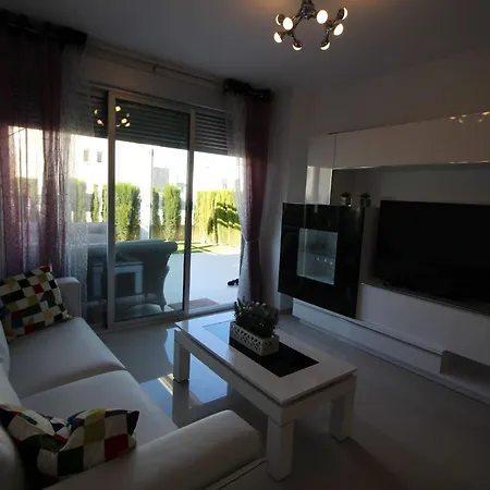 Vivienda Aguas Nuevas Familiar & Deportivo Apartment