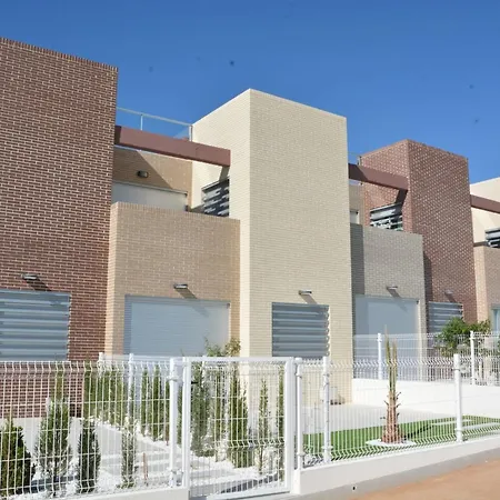 Vivienda Aguas Nuevas Familiar & Deportivo Apartment