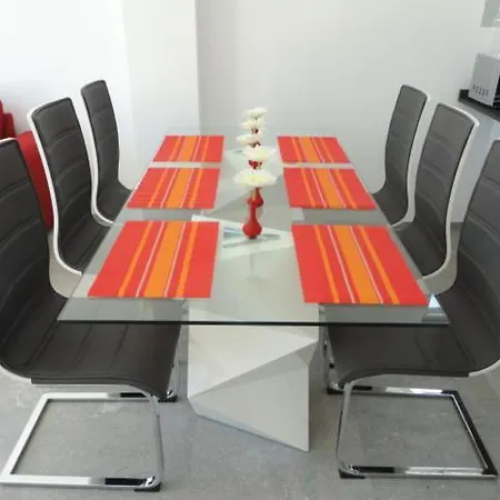 Vivienda Aguas Nuevas Familiar & Deportivo Apartment