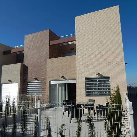 Vivienda Aguas Nuevas Familiar&deportivo Apartamento *